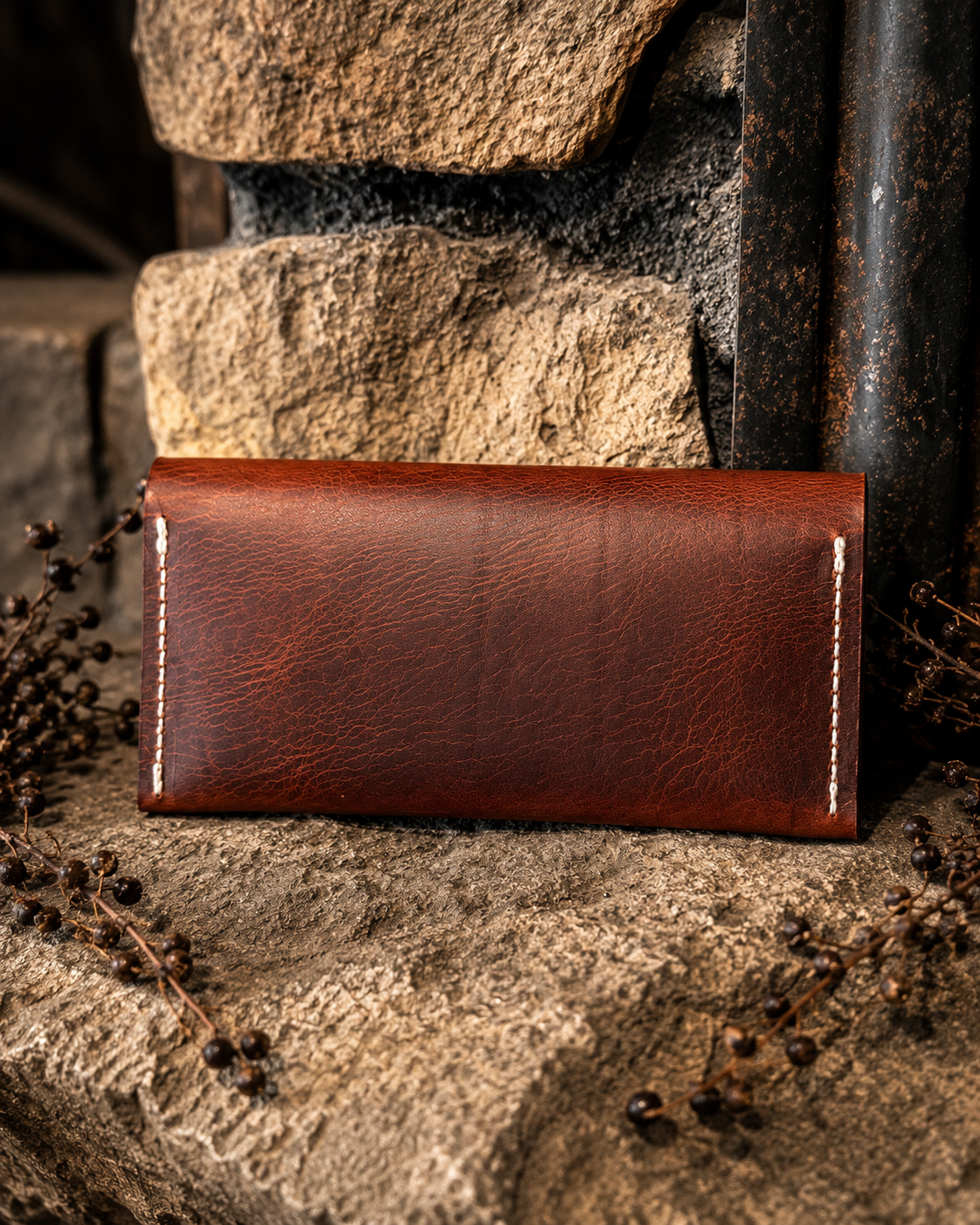 Leather money envelope in Oil Tan with antique brass snap
