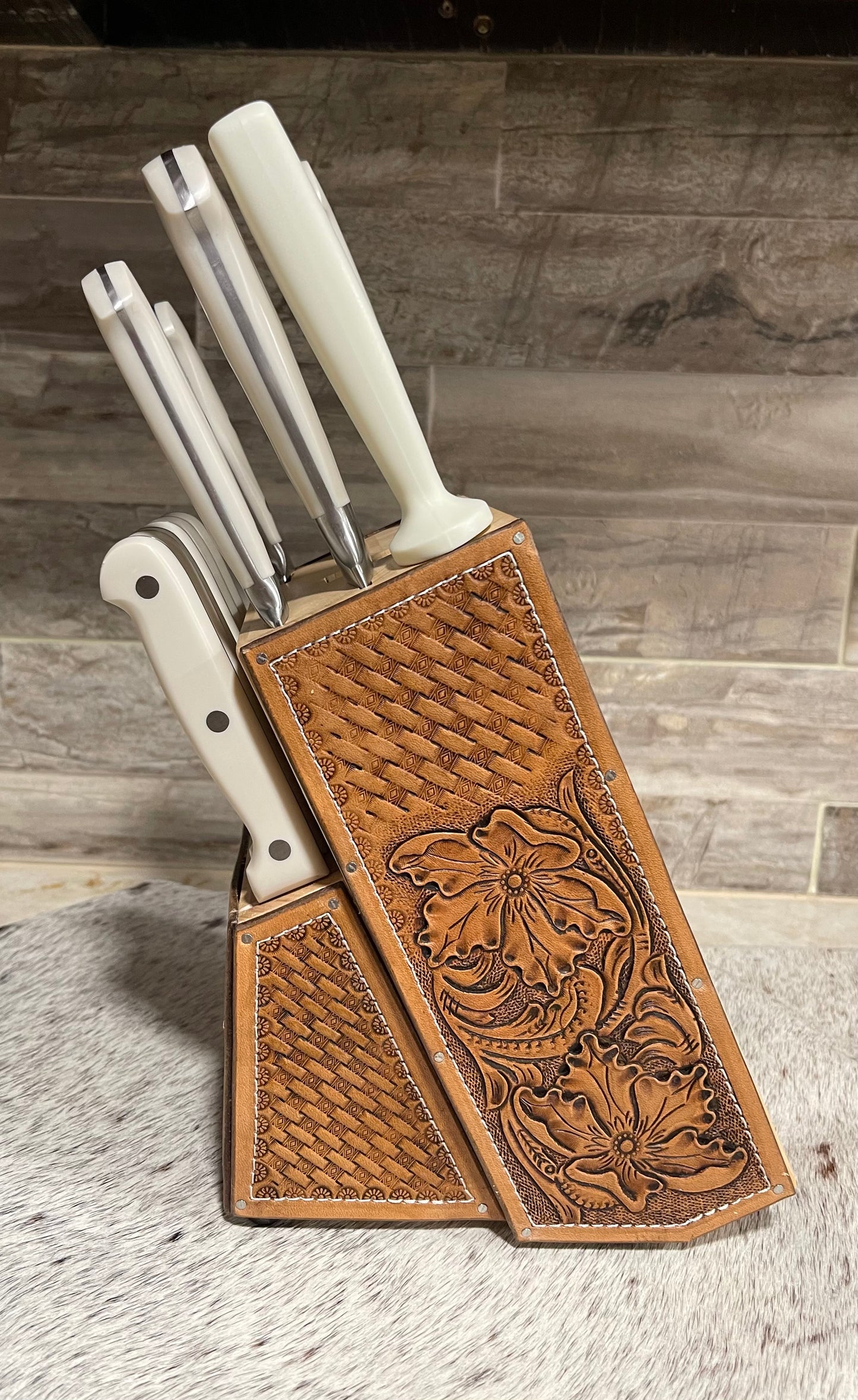 Tooled leather 14 pc knife block set